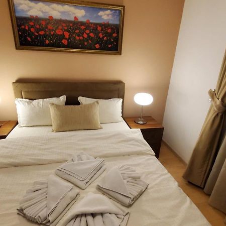 Diva Capitol Luxury Apartment Skopje Luaran gambar