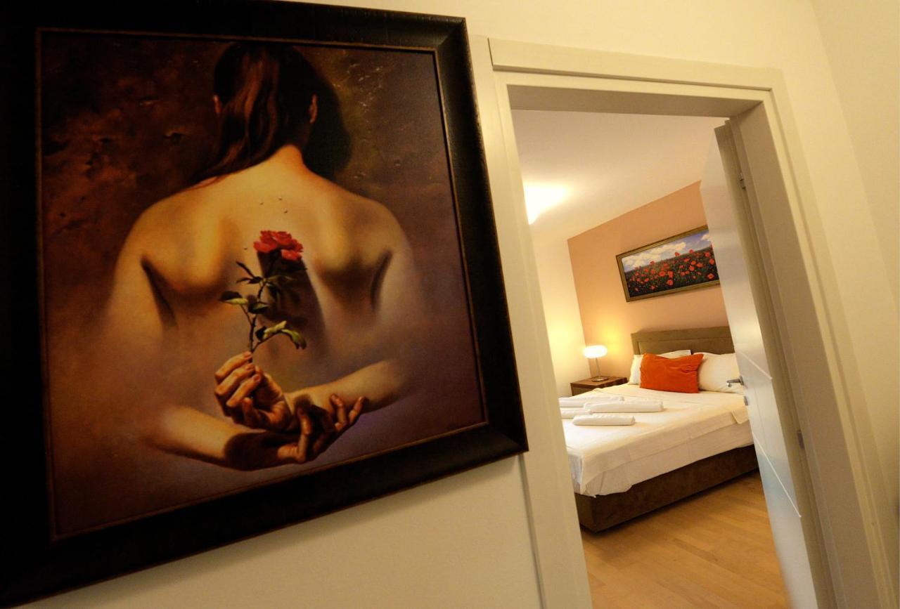 Diva Capitol Luxury Apartment Skopje Luaran gambar