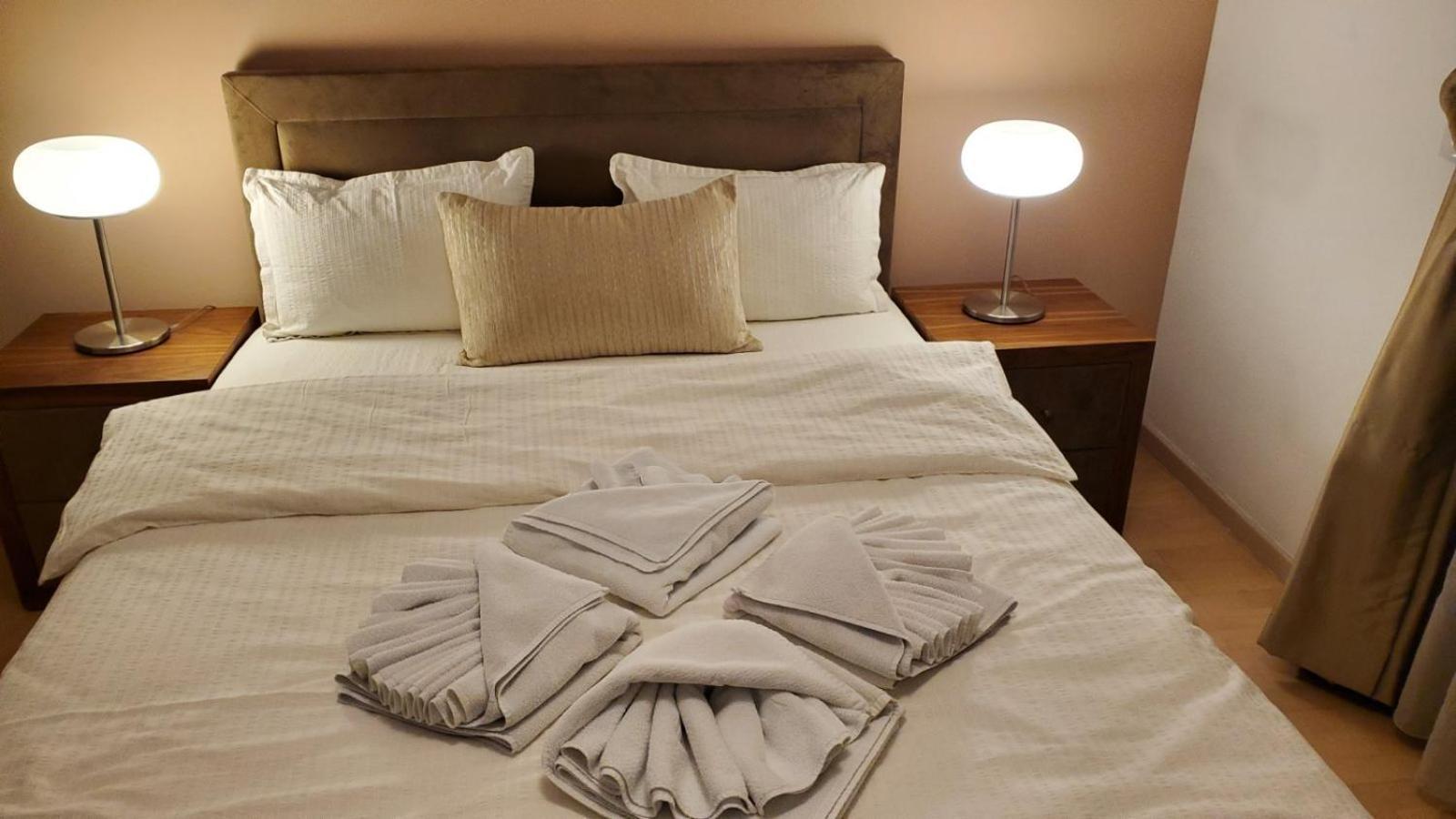 Diva Capitol Luxury Apartment Skopje Luaran gambar