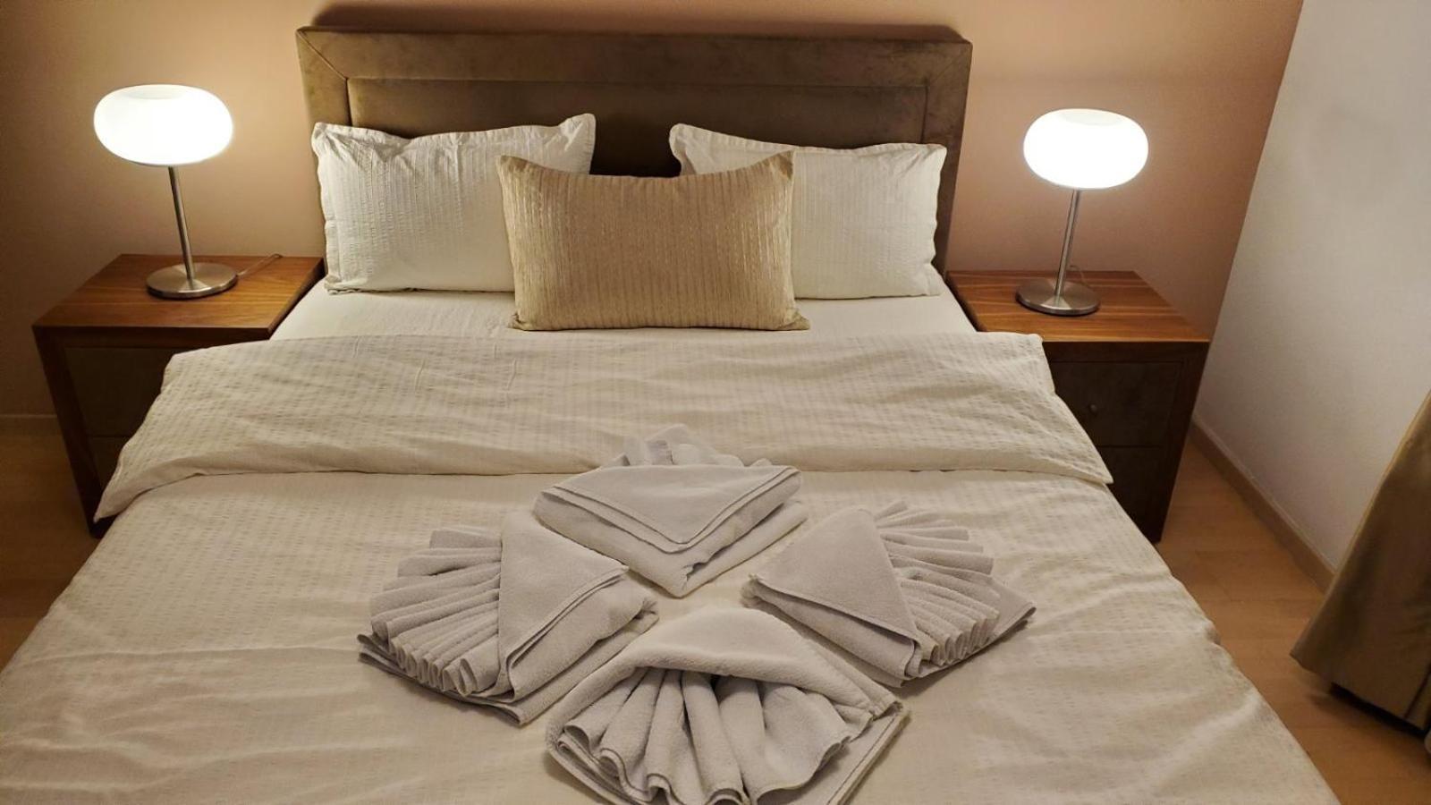 Diva Capitol Luxury Apartment Skopje Luaran gambar